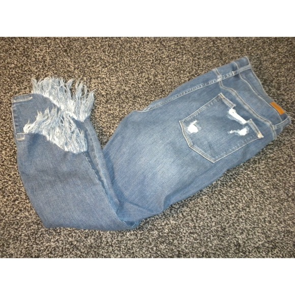 Judy Blue Jeans 20W Blue Denim Mid Rise Distressed‎ Thrash Hem Skinny JB8821 - Picture 3 of 15